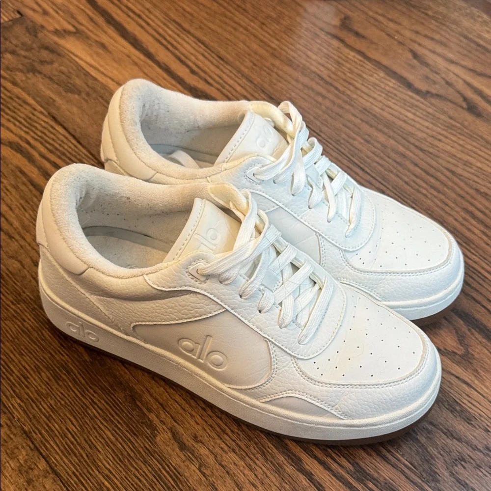 ALO Yoga White Women's Sneakers - Picture 7 of 7